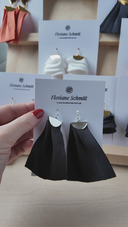 Boucles d’oreilles - Plis en néoprène, légères, 4 couleurs, apprêt doré ou argenté