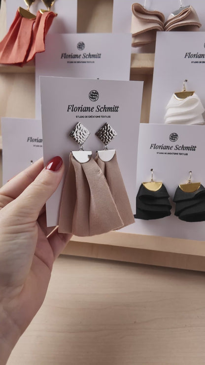 Boucles d’oreilles - Plis en néoprène, légères, 4 couleurs, apprêt doré ou argenté