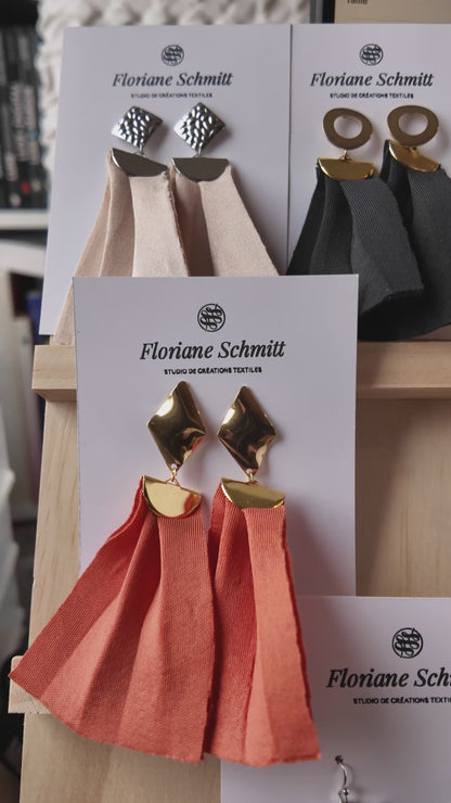Boucles d’oreilles - Plis en néoprène, légères, 4 couleurs, apprêt doré ou argenté